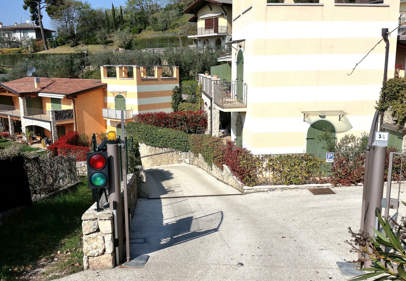Apartment in Torri del Benaco - Apartment Bardino with Pool and Lake View