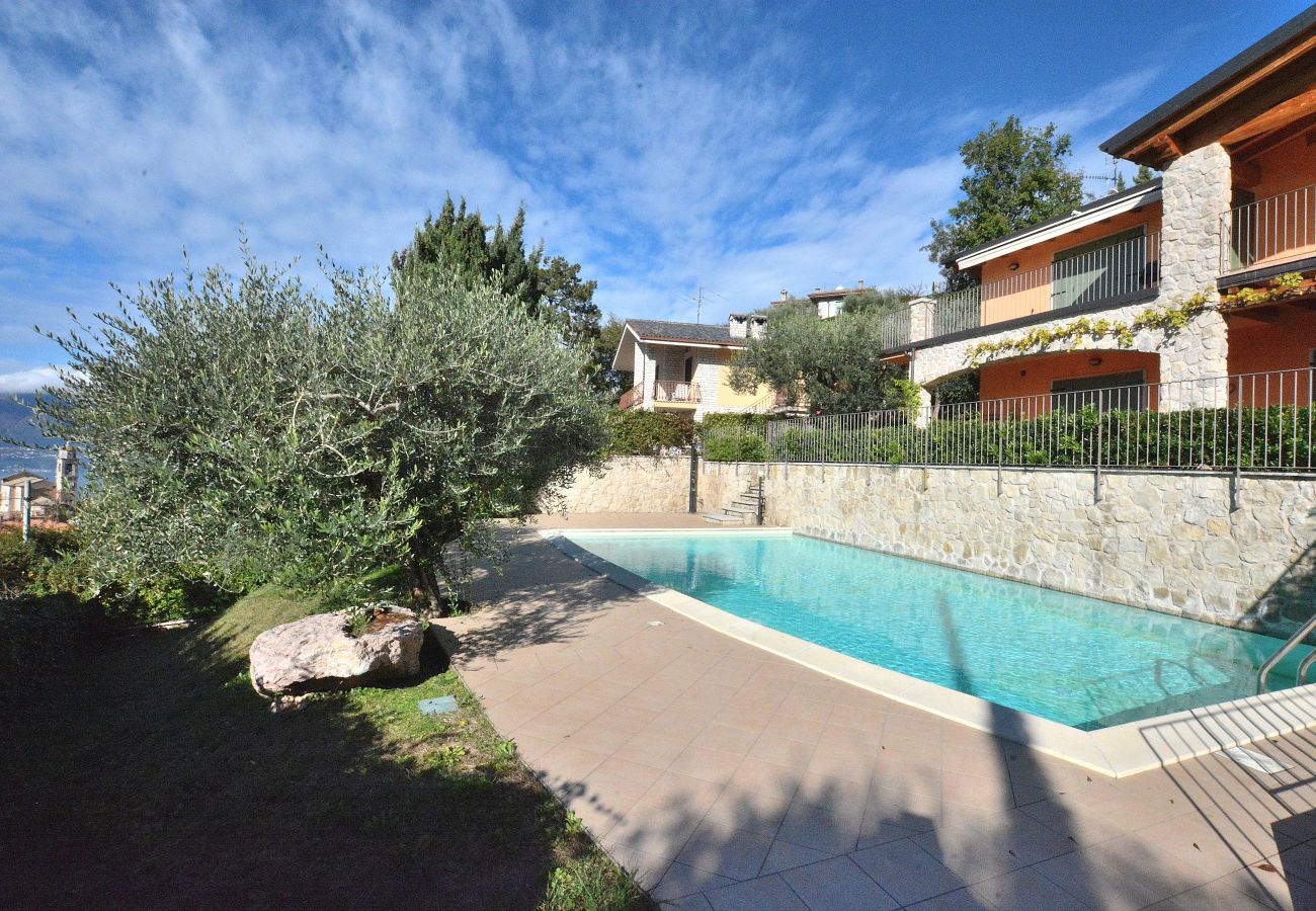 Apartment in Torri del Benaco - Apartment Bardino with Pool and Lake View