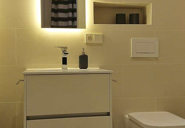 Villa in Limone sul Garda - Villa Abetaia With Pool And Lake View Villa in Limone sul Garda - Villa Abetaia With Pool And Lake View