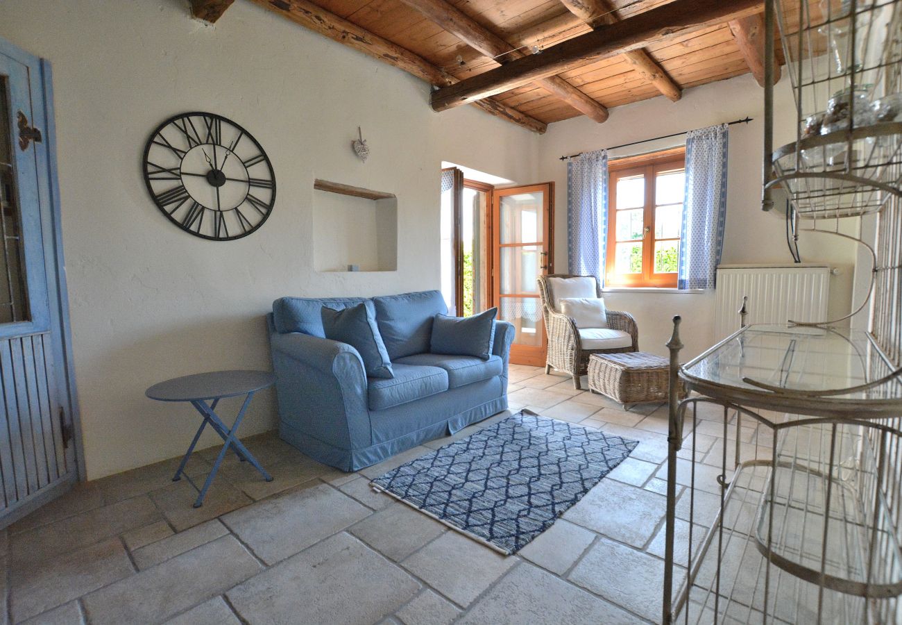 Chalet in Costermano - Rustico Villa Marciaga With Pool