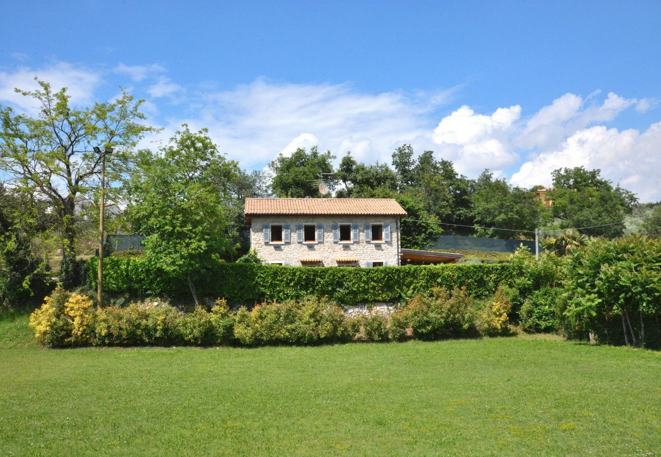 Chalet in Costermano - Rustico Villa Marciaga With Pool