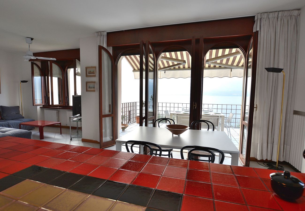 Apartment in Torri del Benaco - Apartment Frader Otto With Lake View