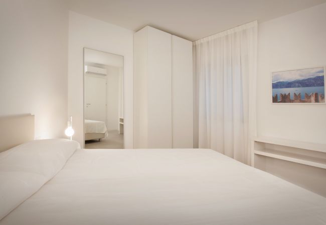 Apartment in Torri del Benaco - Apartment Azzurro front Lake Apartment in Torri del Benaco - Apartment Azzurro front Lake