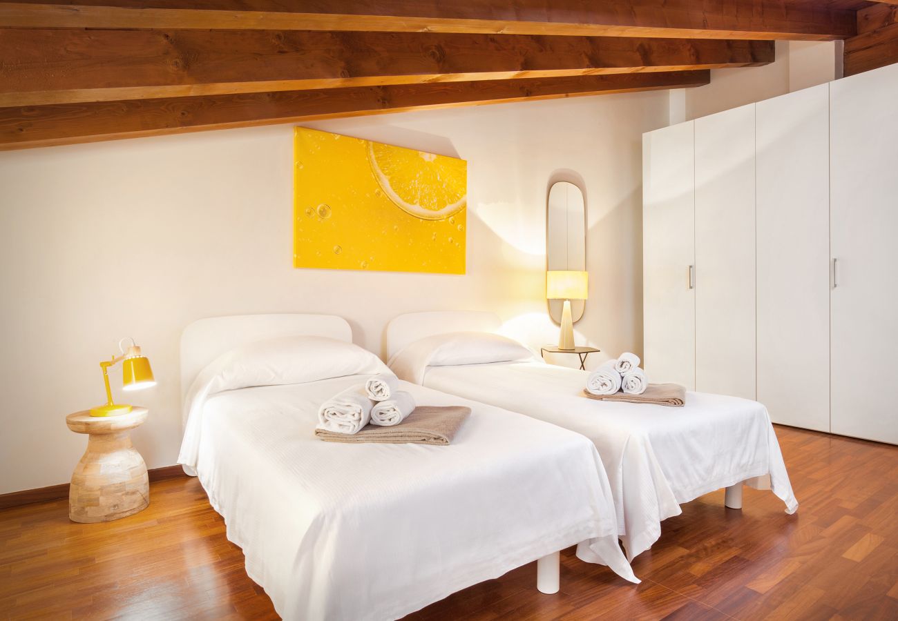 Apartment in Torri del Benaco - Giallo Limone Apartment