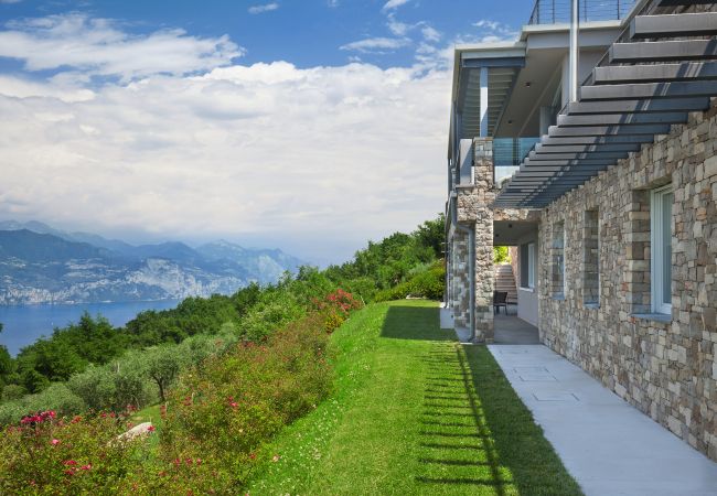 Villa in Torri del Benaco - Villa GEMMMA with Private Pool Villa in Torri del Benaco - Villa GEMMMA with Private Pool