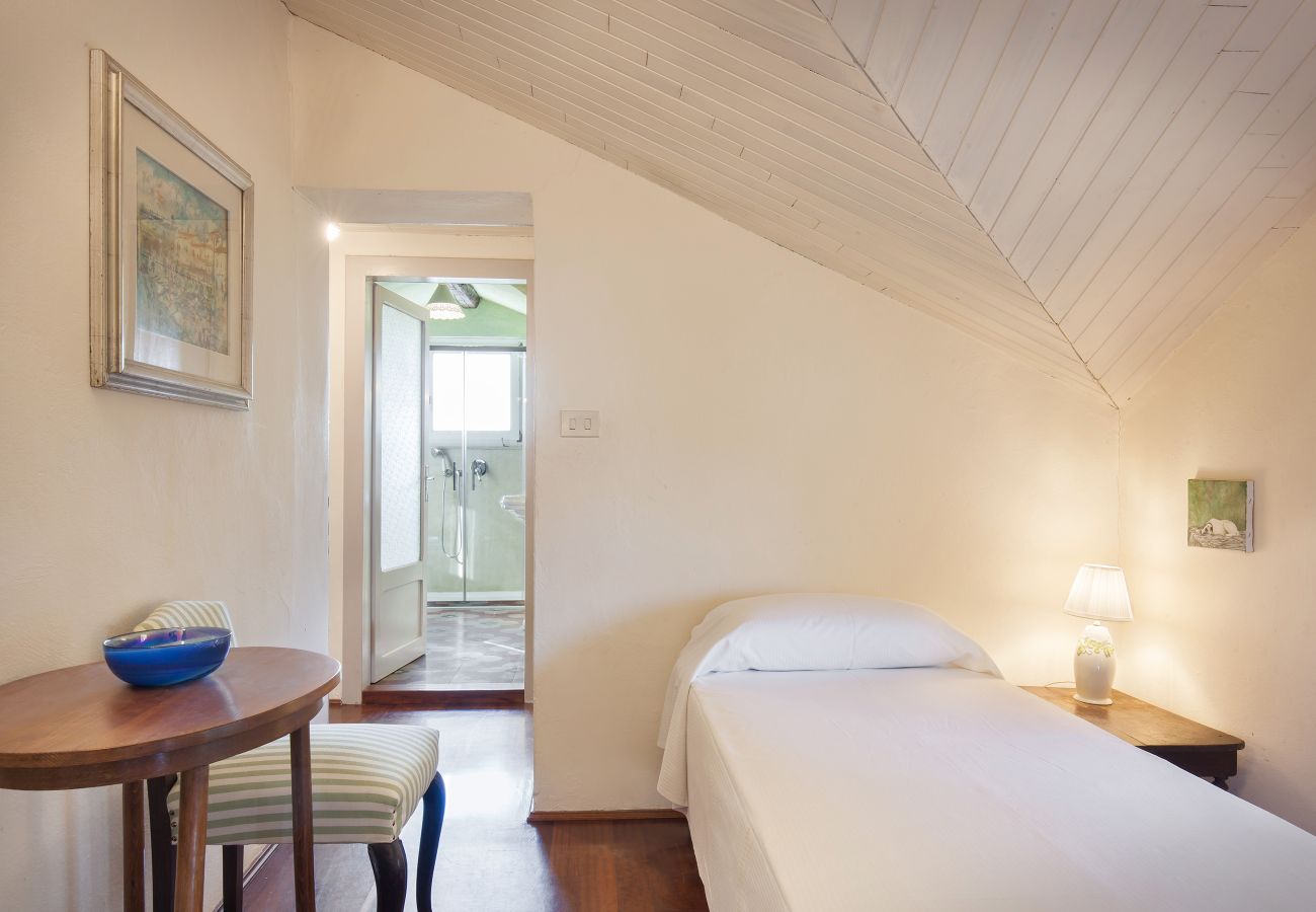 Chalet in San Pietro in Cariano - Casa Del Custode In The Heart Of Valpolicella
