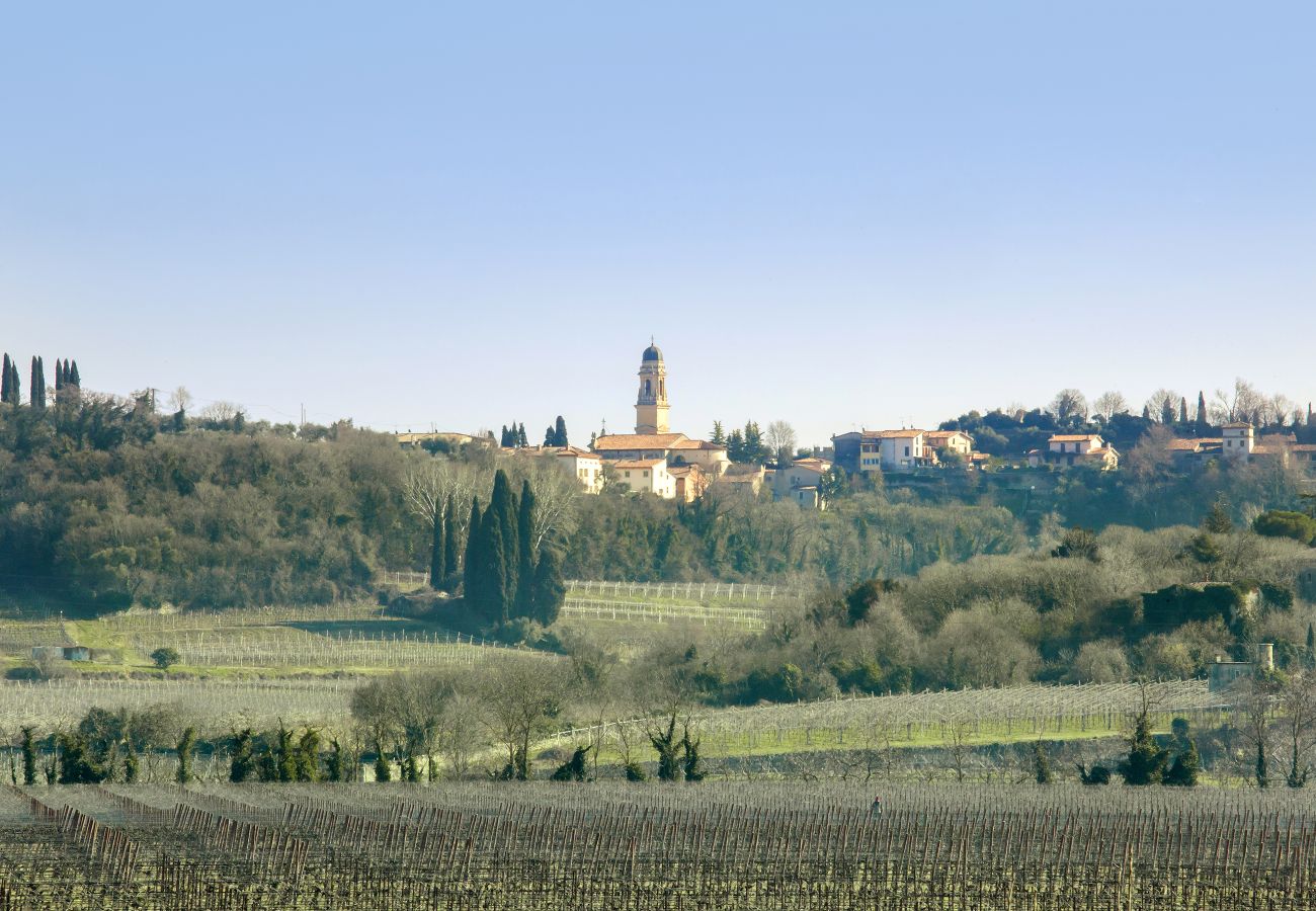 Chalet in San Pietro in Cariano - Casa Del Custode In The Heart Of Valpolicella