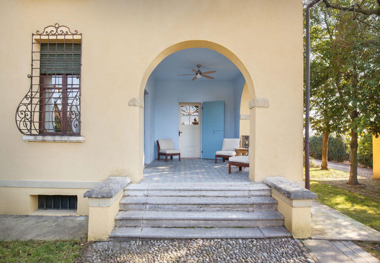 Chalet in San Pietro in Cariano - Casa Del Custode In The Heart Of Valpolicella