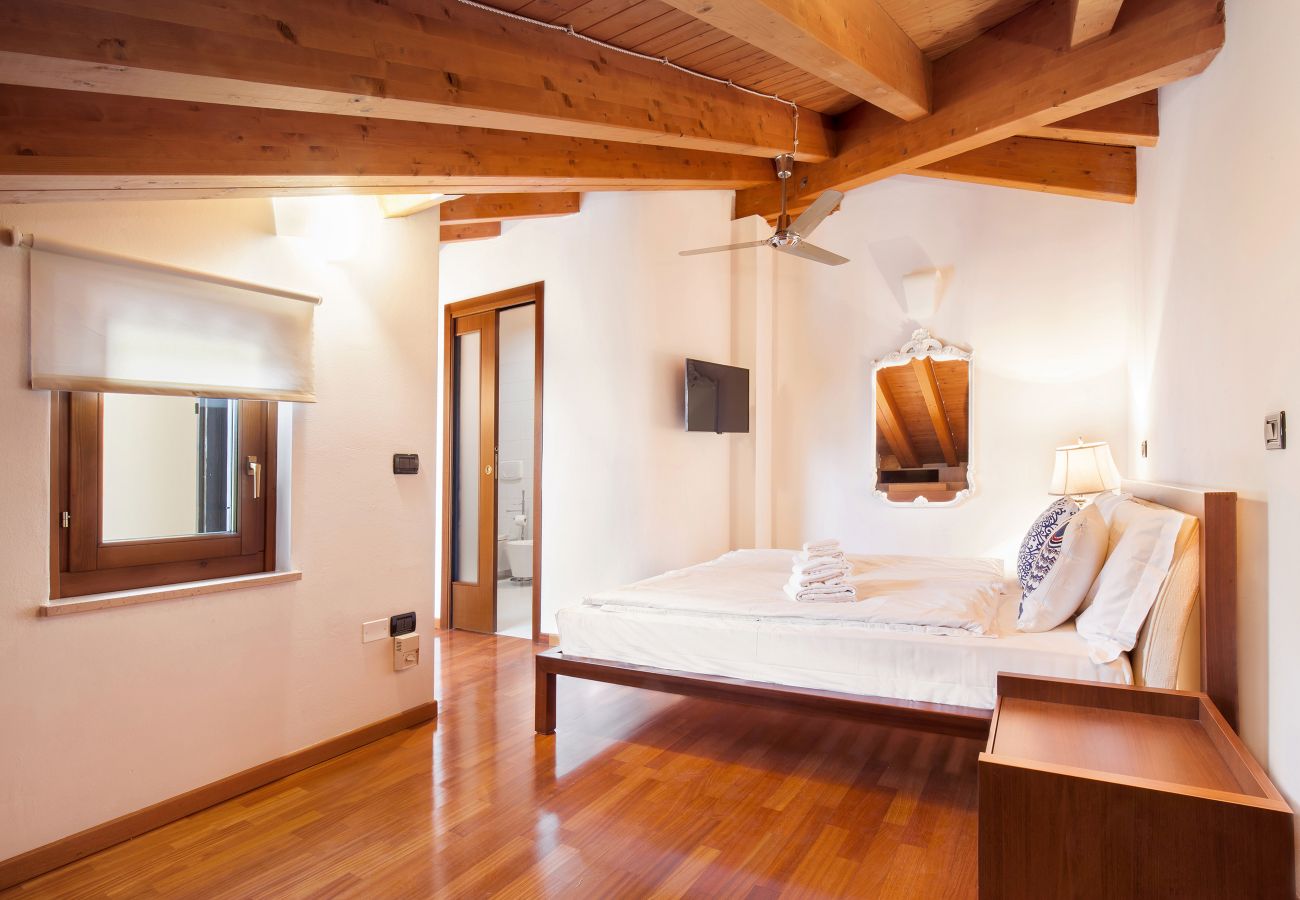 Apartment in Peschiera del Garda - La Fortezza Apartment