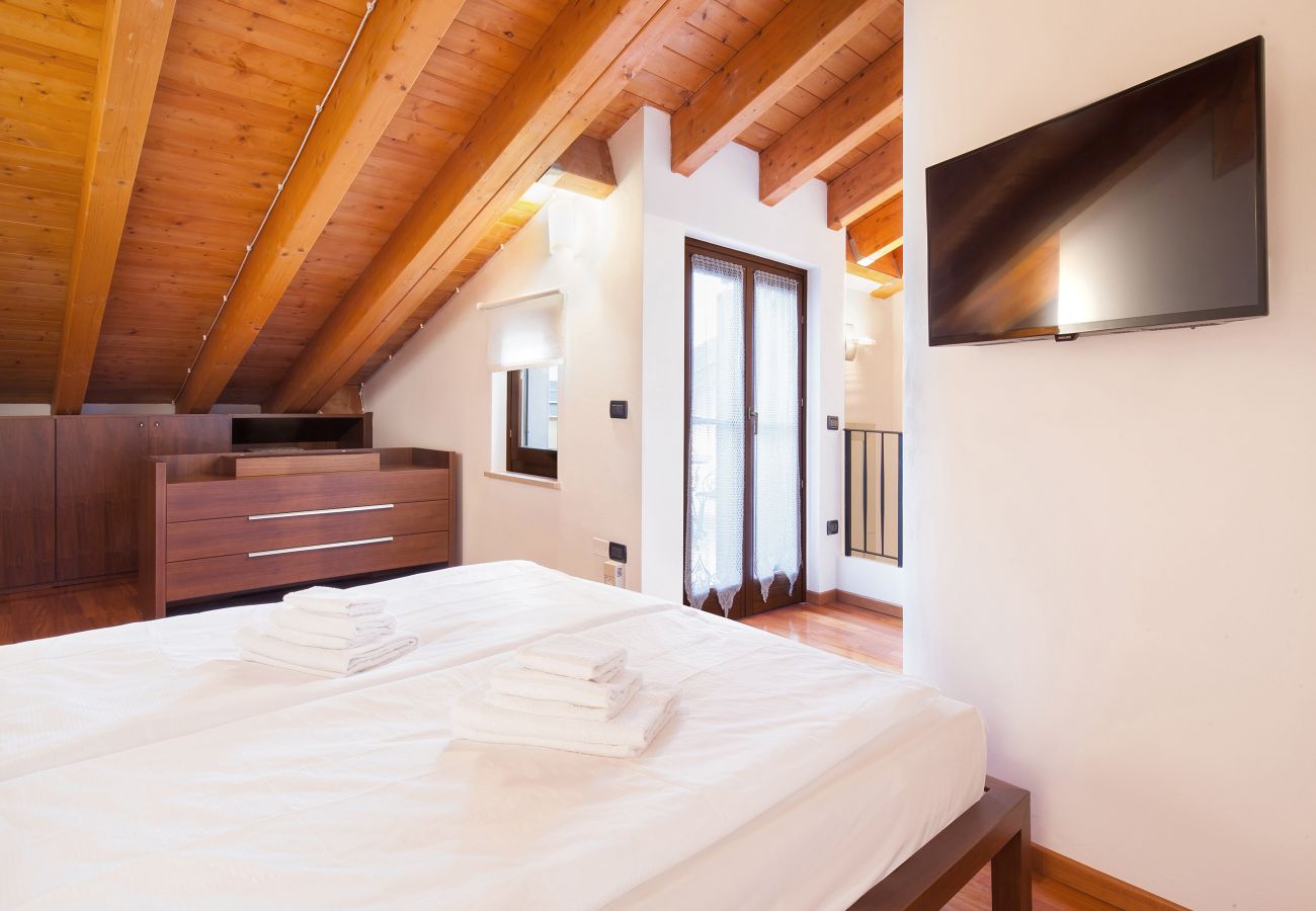 Apartment in Peschiera del Garda - La Fortezza Apartment
