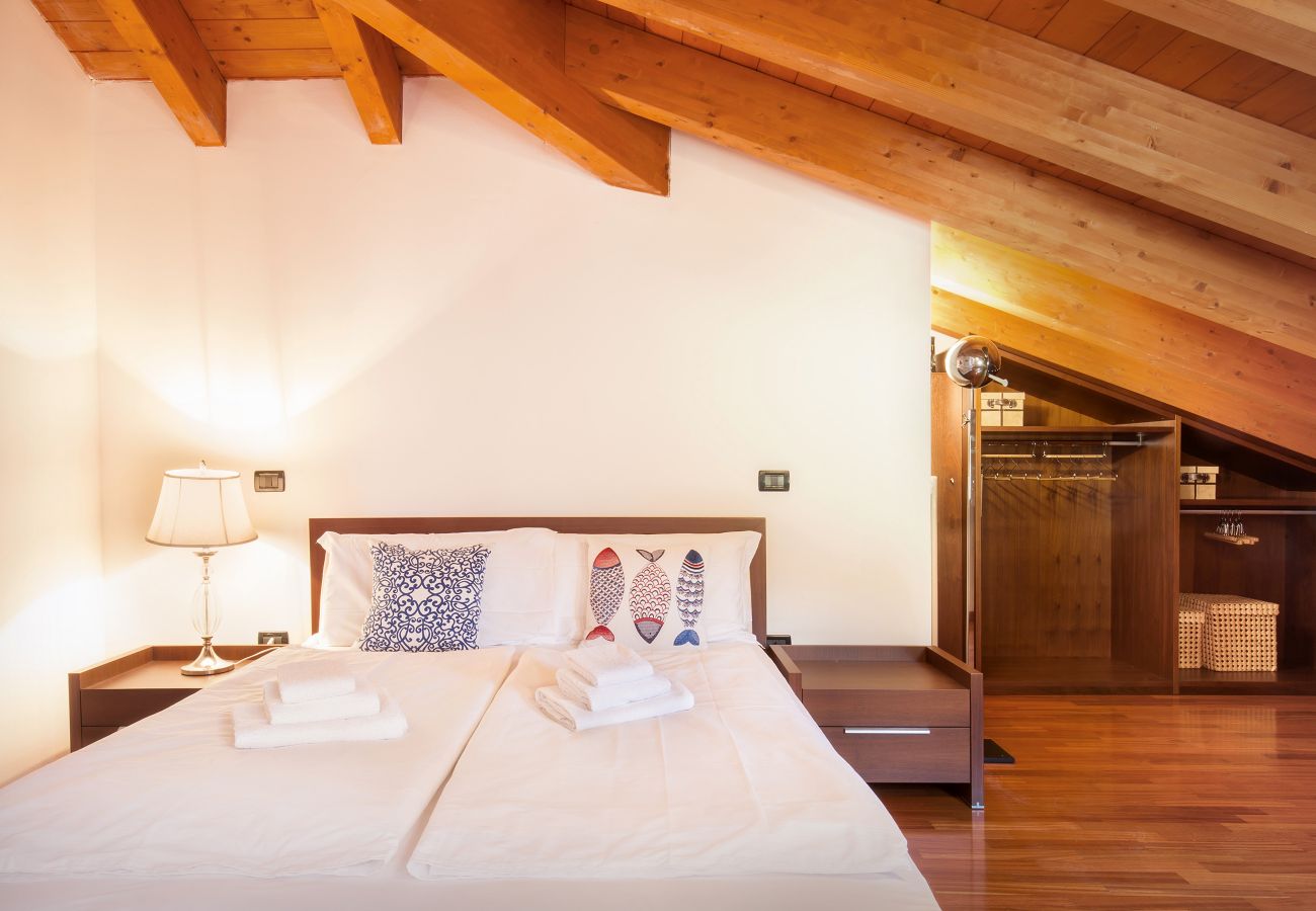Apartment in Peschiera del Garda - La Fortezza Apartment