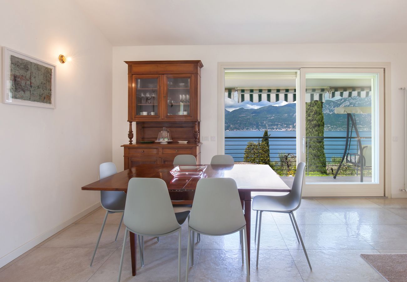 Villa in Torri del Benaco - Villa Palladini With Pool