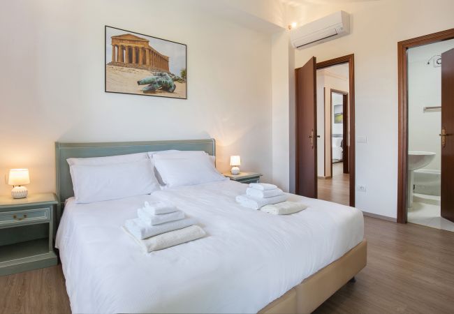 Villa in Lazise - Villa Delle Coste With Pool Villa in Lazise - Villa Delle Coste With Pool