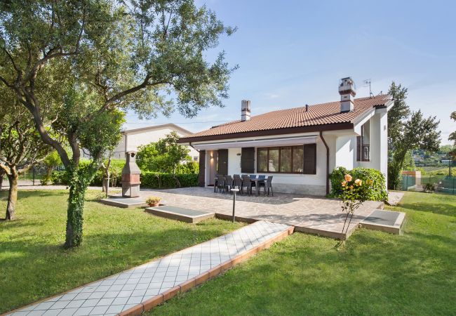 Villa in Lazise - Villa Delle Coste With Pool Villa in Lazise - Villa Delle Coste With Pool
