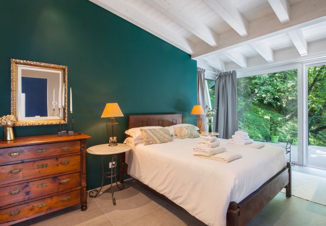 Villa in San Zeno di Montagna - Villa Montelago With Pool Villa in San Zeno di Montagna - Villa Montelago With Pool