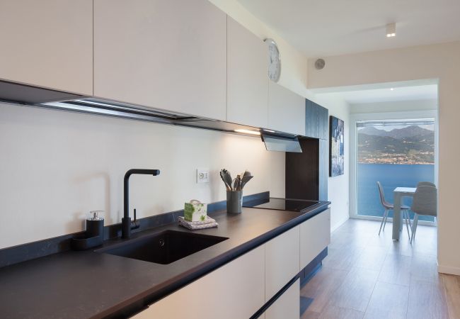 Apartment in Torri del Benaco - Paradise Apartment With Pool Apartment in Torri del Benaco - Paradise Apartment With Pool