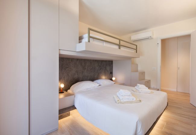 Apartment in Torri del Benaco - Paradise Apartment With Pool Apartment in Torri del Benaco - Paradise Apartment With Pool