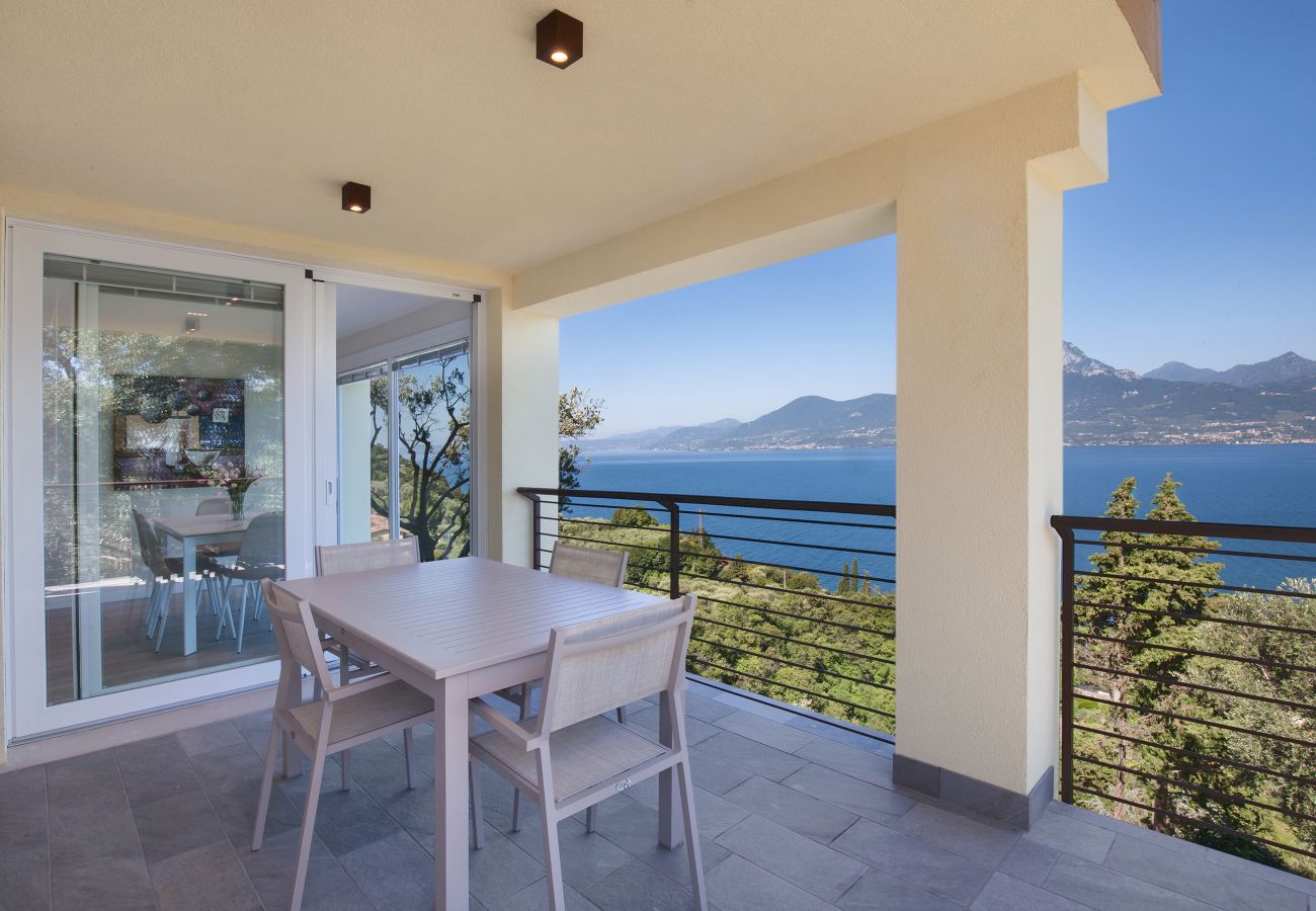 Apartment in Torri del Benaco - Paradise Apartment With Pool Apartment in Torri del Benaco - Paradise Apartment With Pool