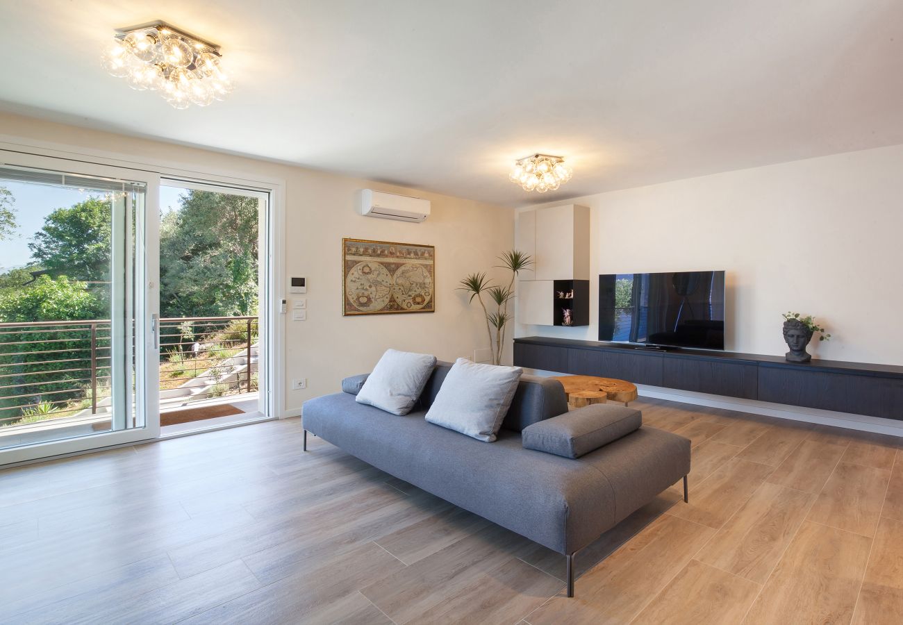 Apartment in Torri del Benaco - Paradise Apartment With Pool Apartment in Torri del Benaco - Paradise Apartment With Pool