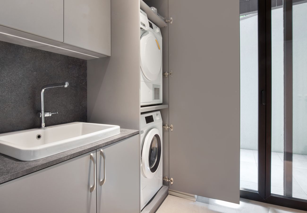 Villa in Manerba del Garda - Villa Grace with Pool on the Lake Villa in Manerba del Garda - Villa Grace with Pool on the Lake