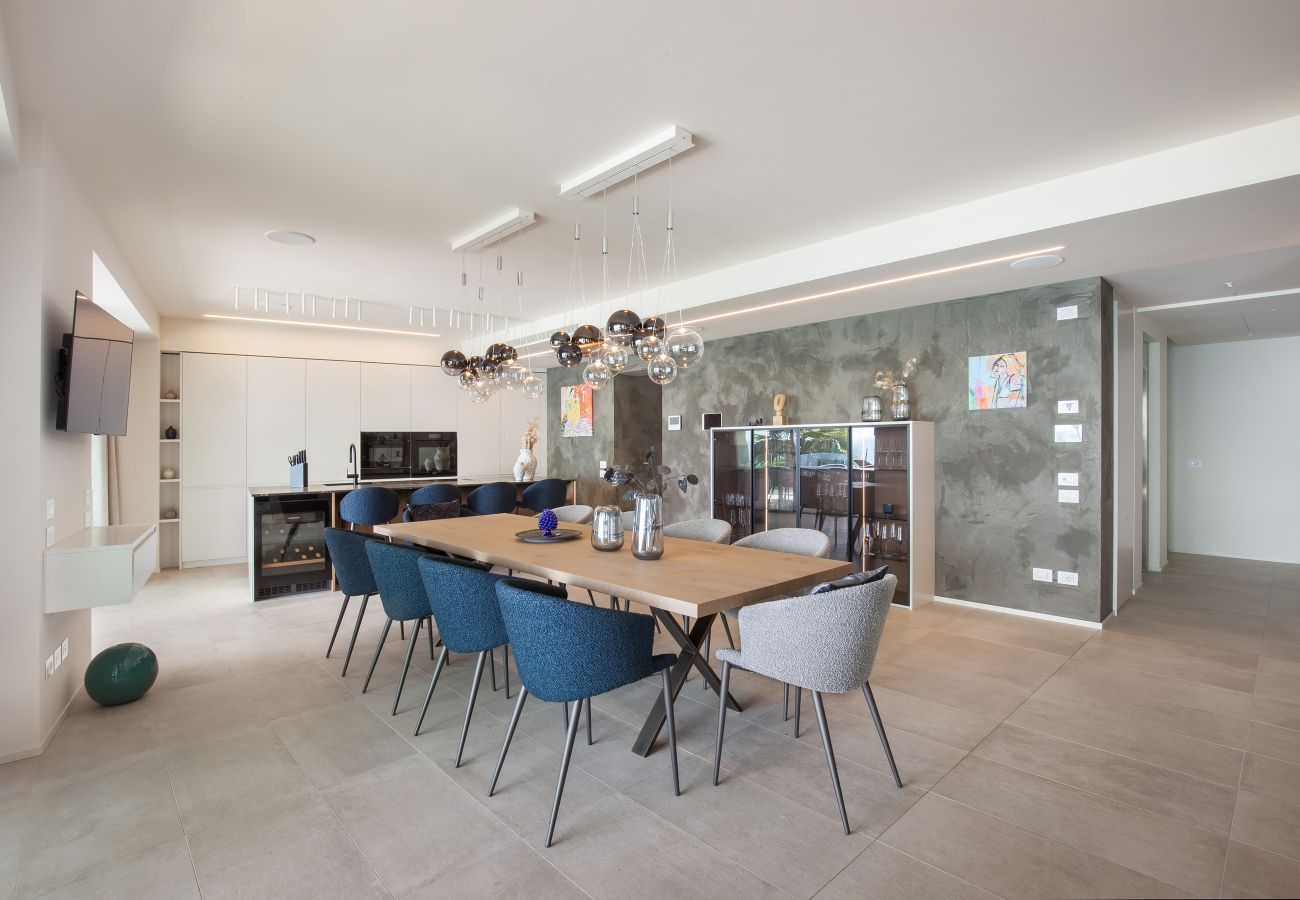 Villa in Manerba del Garda - Villa Grace with Pool on the Lake Villa in Manerba del Garda - Villa Grace with Pool on the Lake