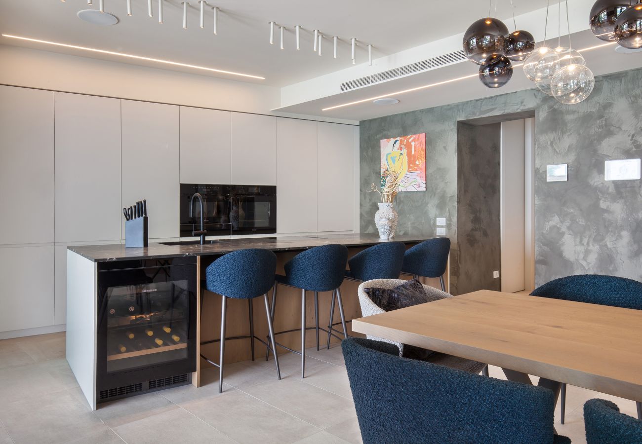 Villa in Manerba del Garda - Villa Grace with Pool on the Lake Villa in Manerba del Garda - Villa Grace with Pool on the Lake