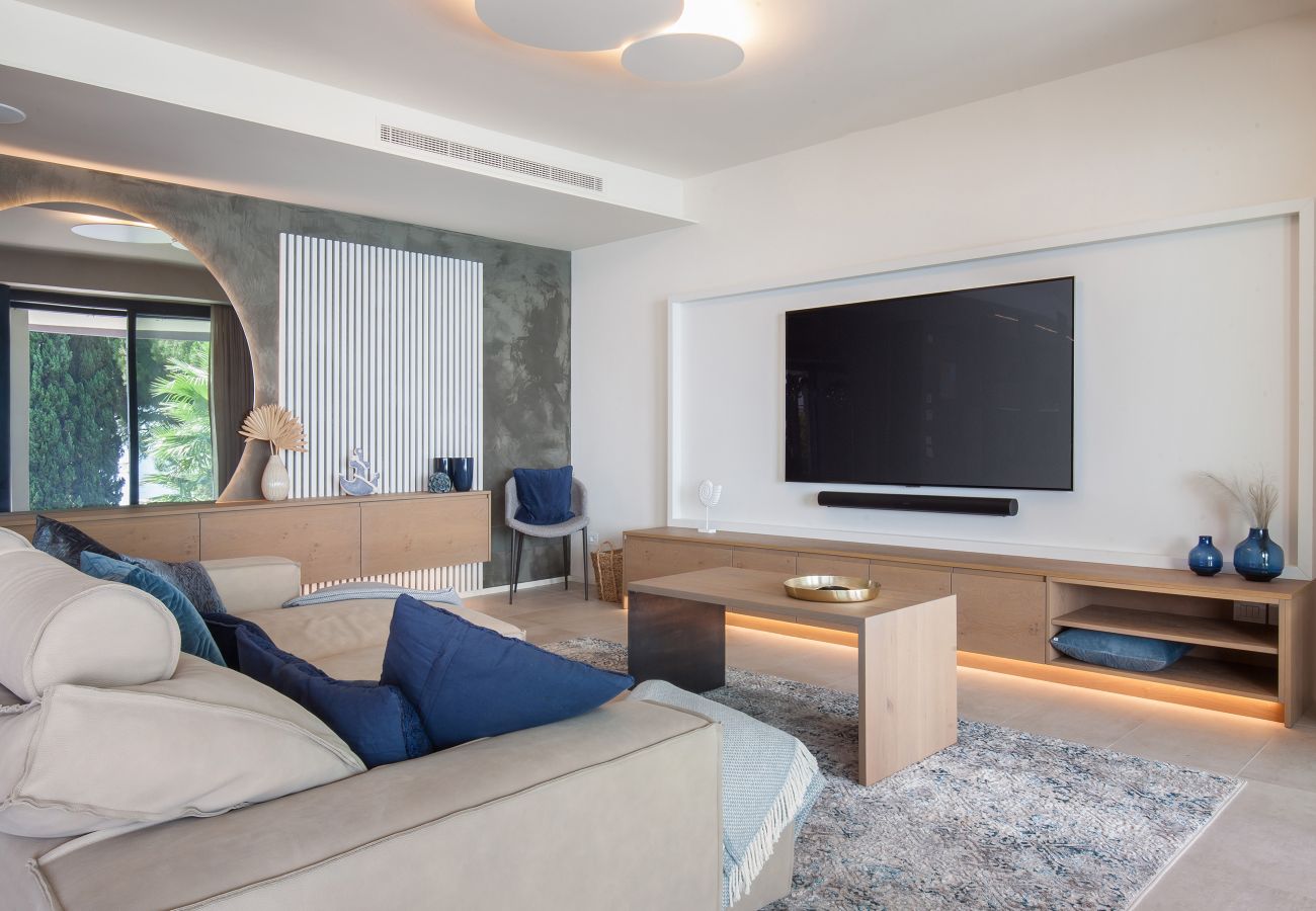 Villa in Manerba del Garda - Villa Grace with Pool on the Lake Villa in Manerba del Garda - Villa Grace with Pool on the Lake