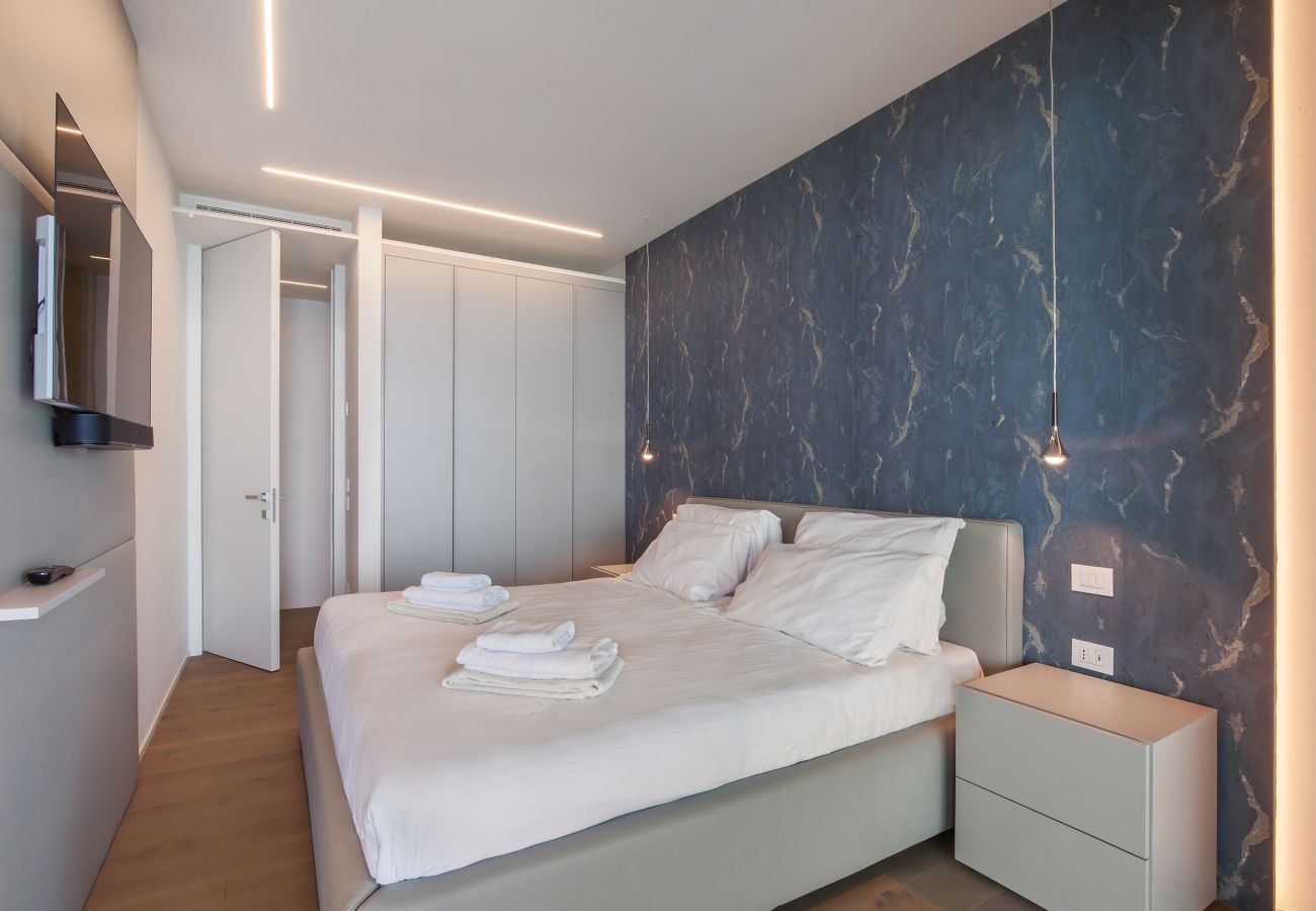 Villa in Manerba del Garda - Villa Grace with Pool on the Lake Villa in Manerba del Garda - Villa Grace with Pool on the Lake