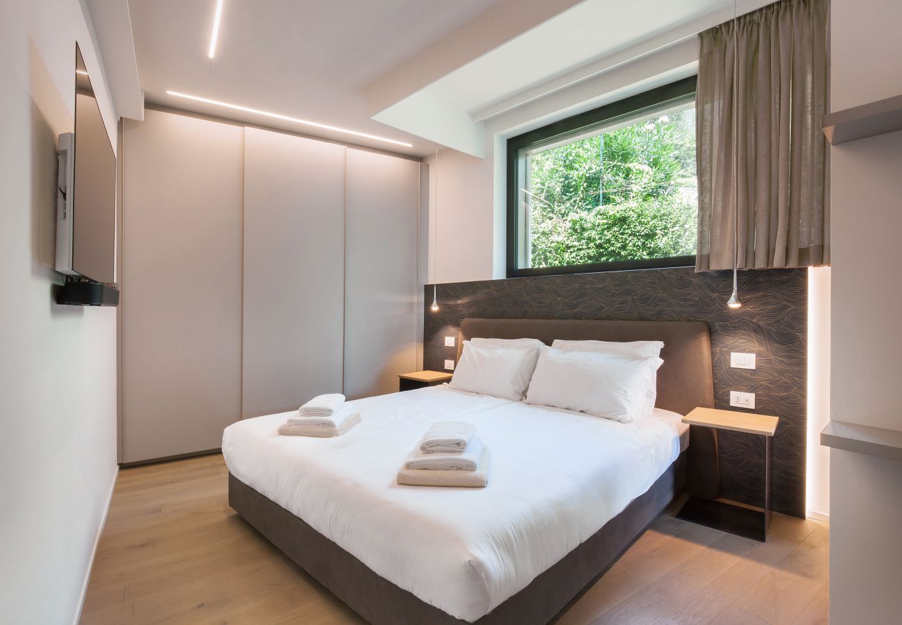 Villa in Manerba del Garda - Villa Grace with Pool on the Lake Villa in Manerba del Garda - Villa Grace with Pool on the Lake