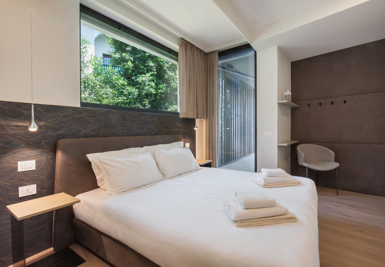 Villa in Manerba del Garda - Villa Grace with Pool on the Lake Villa in Manerba del Garda - Villa Grace with Pool on the Lake