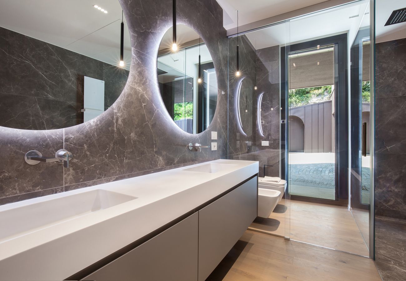 Villa in Manerba del Garda - Villa Grace with Pool on the Lake Villa in Manerba del Garda - Villa Grace with Pool on the Lake