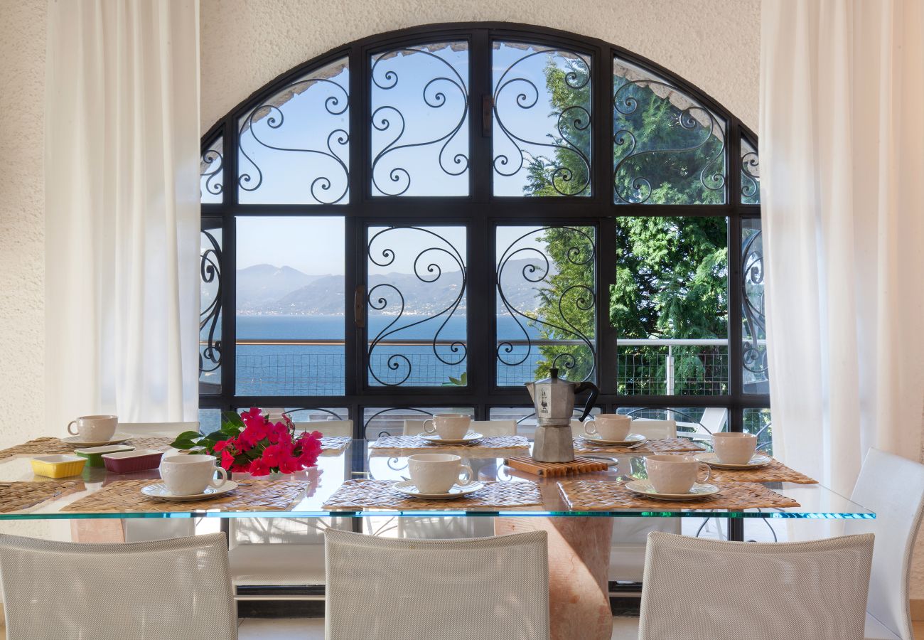 Villa in Torri del Benaco - Villa Vista Lago With Pool Villa in Torri del Benaco - Villa Vista Lago With Pool