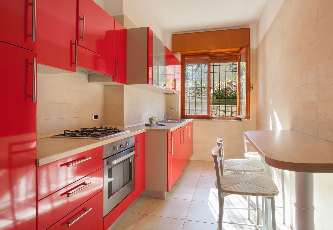 Villa in Torri del Benaco - Villa Vista Lago With Pool Villa in Torri del Benaco - Villa Vista Lago With Pool