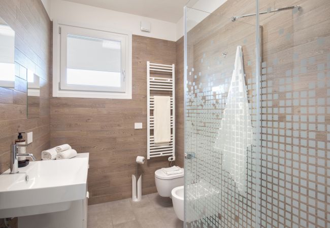 Apartment in Peschiera del Garda - Perla Garda Lake Apartment With Pool Apartment in Peschiera del Garda - Perla Garda Lake Apartment With Pool