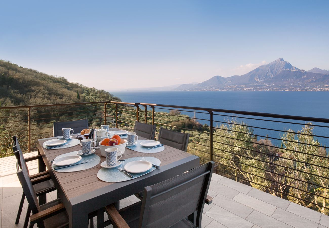 Apartment in Torri del Benaco - Wally s Terrace Apartment With Pool Apartment in Torri del Benaco - Wally s Terrace Apartment With Pool