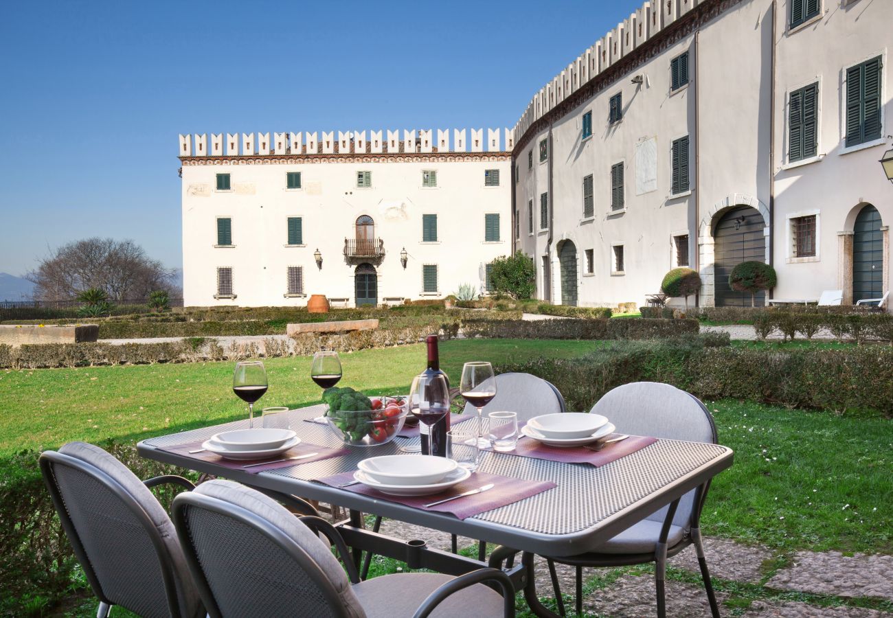 Apartment in Colà - Apartment Castello with Pool Apartment in Colà - Apartment Castello with Pool