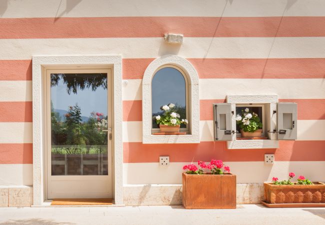 Villa in Caprino Veronese - Villa Tenuta Campetti Villa in Caprino Veronese - Villa Tenuta Campetti