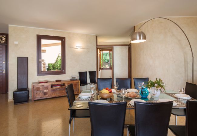 Villa in Torri del Benaco - Villa Viù with Pool and Lake View Villa in Torri del Benaco - Villa Viù with Pool and Lake View