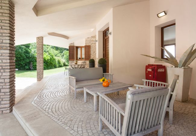 Villa in Torri del Benaco - Villa Viù with Pool and Lake View Villa in Torri del Benaco - Villa Viù with Pool and Lake View