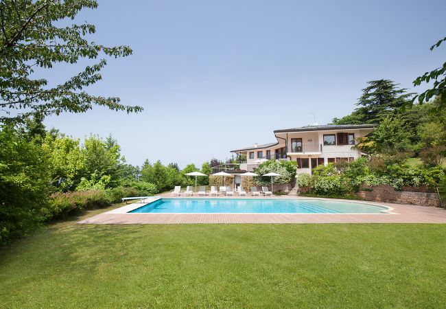 Villa in Torri del Benaco - Villa Viù with Pool and Lake View Villa in Torri del Benaco - Villa Viù with Pool and Lake View