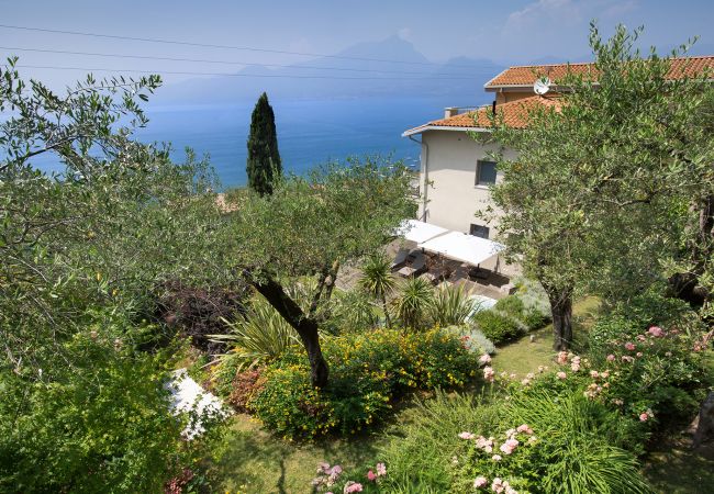 Villa in Torri del Benaco - Villa Claudia with private Pool Villa in Torri del Benaco - Villa Claudia with private Pool