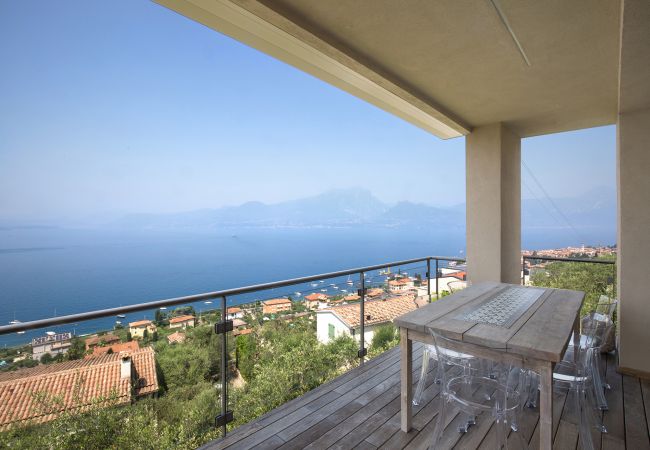 Villa in Torri del Benaco - Villa Claudia with private Pool Villa in Torri del Benaco - Villa Claudia with private Pool