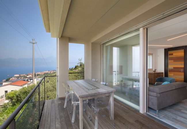 Villa in Torri del Benaco - Villa Claudia with private Pool Villa in Torri del Benaco - Villa Claudia with private Pool