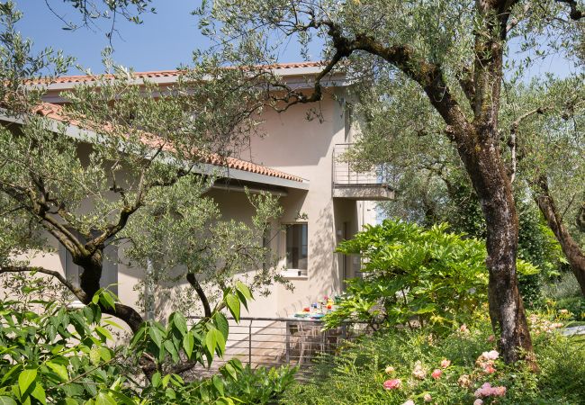Villa in Torri del Benaco - Villa Claudia with private Pool Villa in Torri del Benaco - Villa Claudia with private Pool
