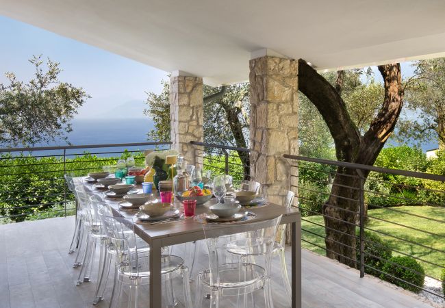 Villa in Torri del Benaco - Villa Claudia with private Pool Villa in Torri del Benaco - Villa Claudia with private Pool