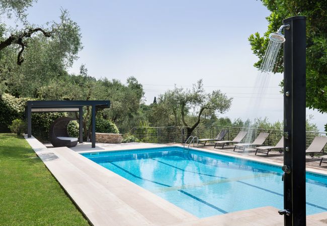 Villa in Torri del Benaco - Villa Claudia with private Pool Villa in Torri del Benaco - Villa Claudia with private Pool