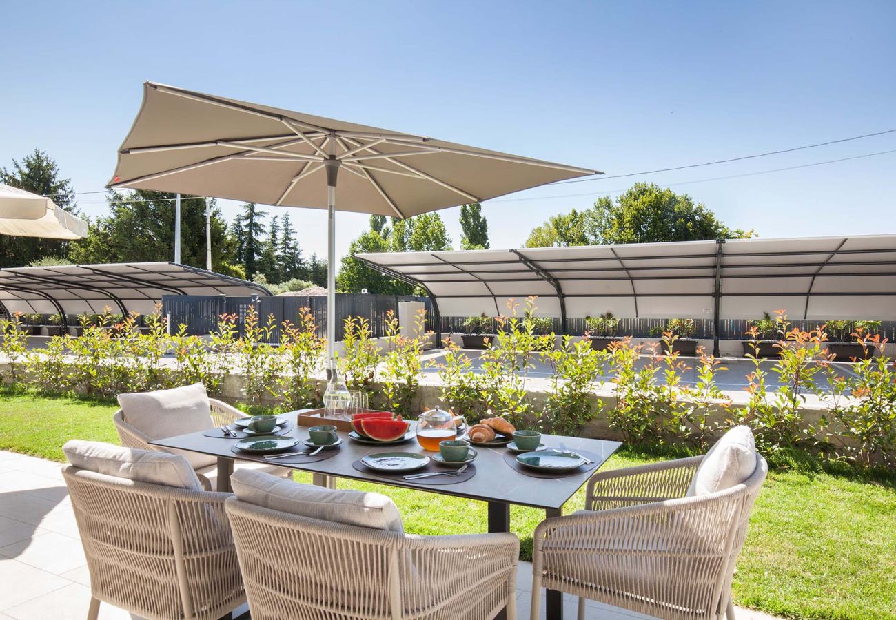 Apartment in Lazise - Apartment Petra with Pool