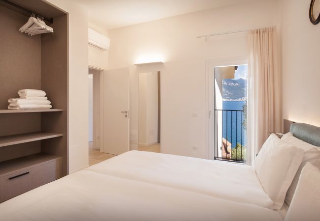 Villa in Brenzone - Villa AMA with Private Pool Villa in Brenzone - Villa AMA with Private Pool