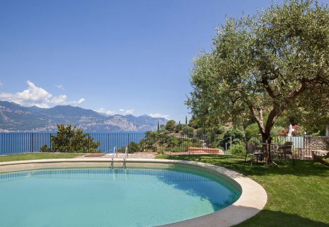 Villa in Brenzone - Villa AMA with Private Pool Villa in Brenzone - Villa AMA with Private Pool