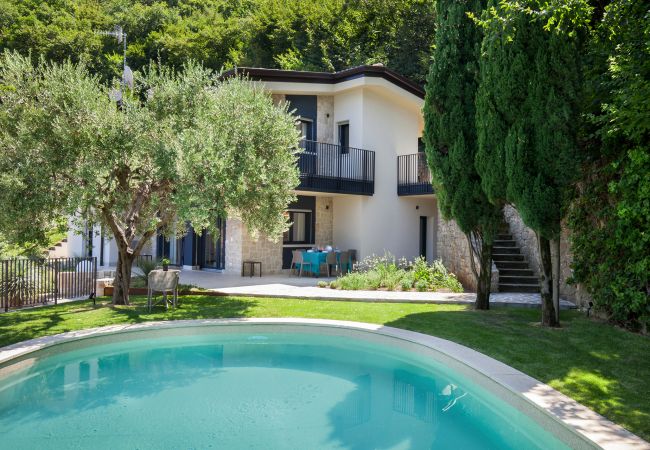 Villa in Brenzone - Villa AMA with Private Pool Villa in Brenzone - Villa AMA with Private Pool